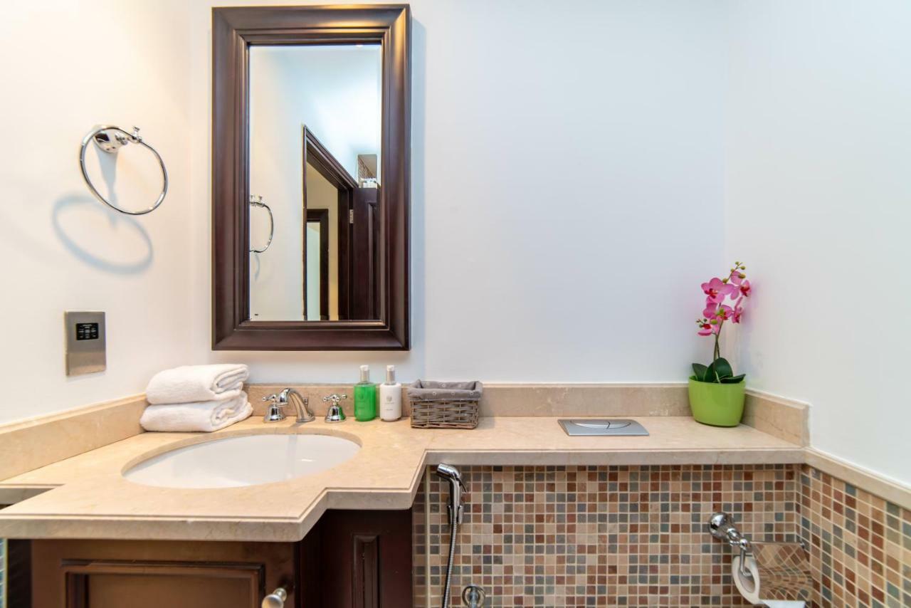 Bnbmehomes Elegant Escape Downtown Opp To Burj - 504 ドバイ エクステリア 写真